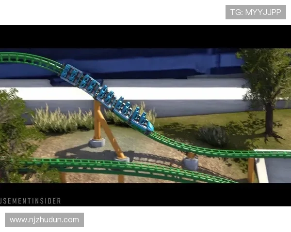 当足球明星体验中国过山车的惊险与乐趣，挑战极限感受速度与激情