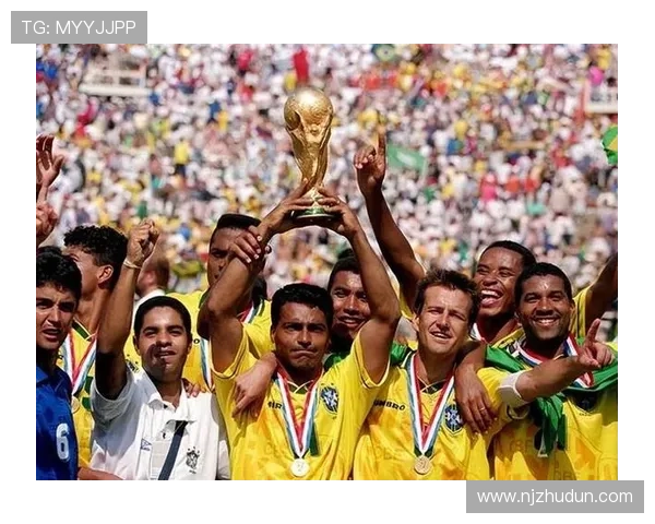 历史五大足球巨星的辉煌成就与传奇故事回顾